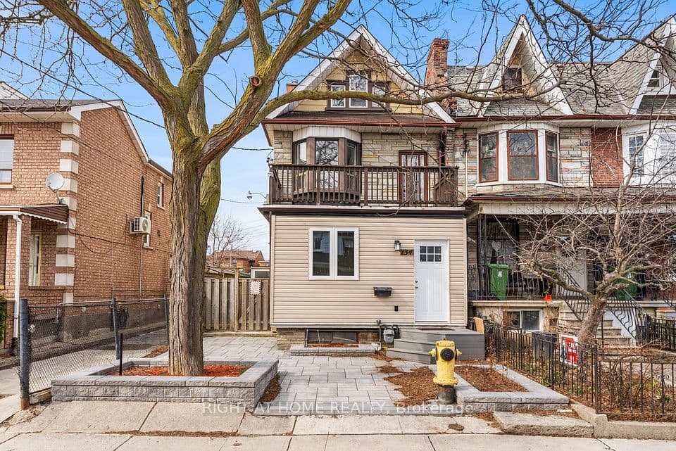 134 Millicent Street, Toronto, ON M6H 1W4 – photo 2
