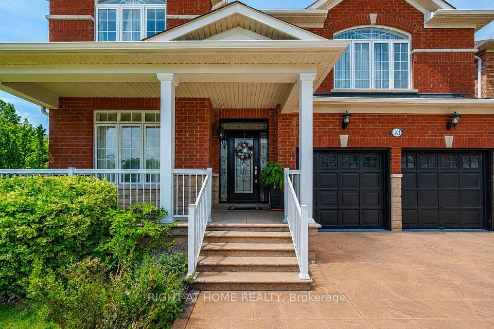 1021 Hemstreet Crescent, Milton, ON L9T 6S2 – photo 3