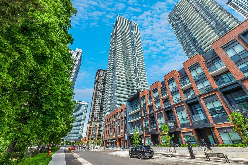 430 Square One Drive 2408, Mississauga, ON L5B 0L6 – main photo