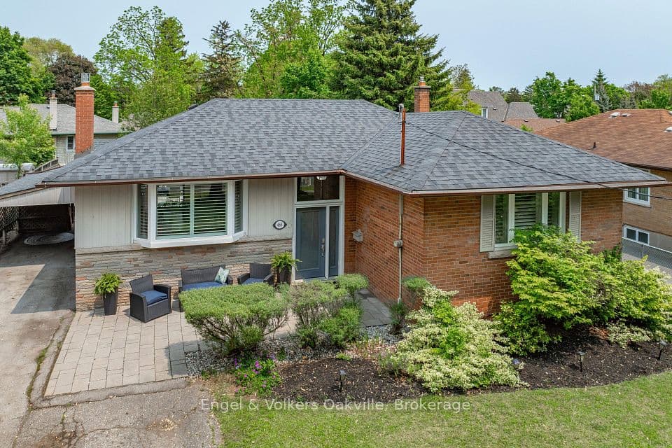 465 Fourth Line, Oakville, ON L6L 5A6 – photo 2