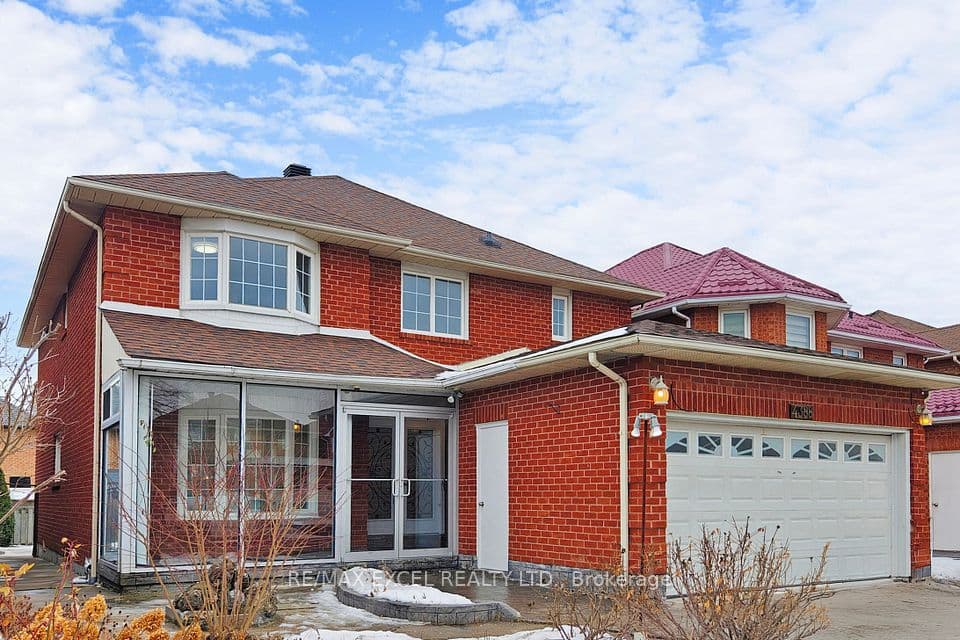 4388 Guildwood Way, Mississauga, ON L5R 2A4 – photo 2