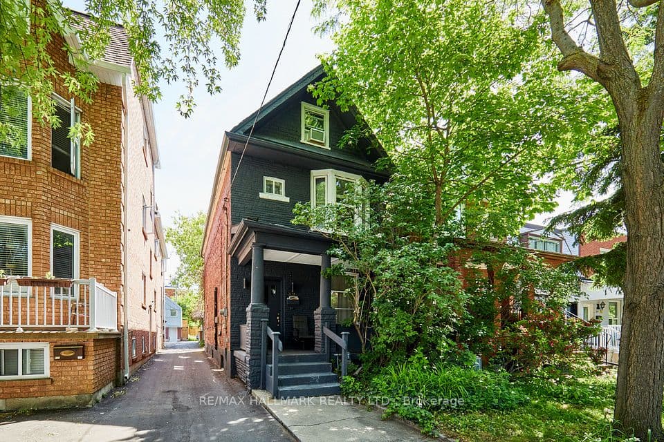 837 Gladstone Avenue, Toronto, ON M6H 3J7 – main photo