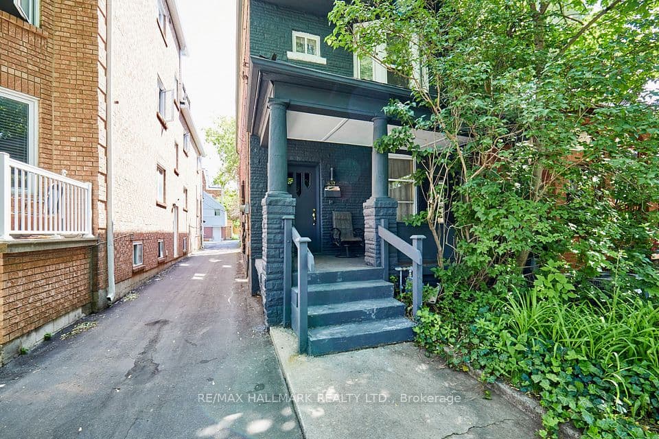 837 Gladstone Avenue, Toronto, ON M6H 3J7 – photo 3