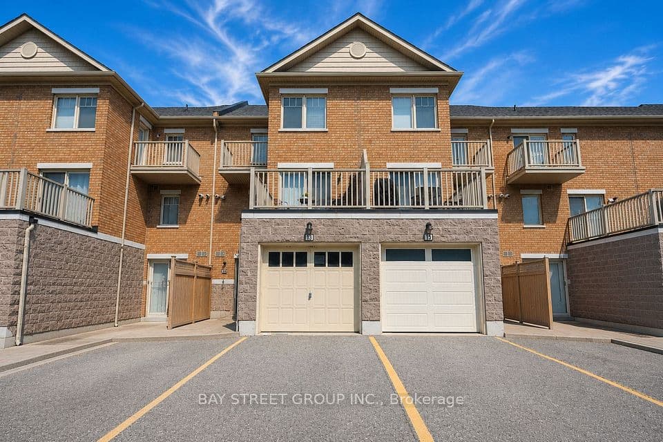 3975 Eglinton Avenue W 13, Mississauga, ON L5M 0E7 – main photo
