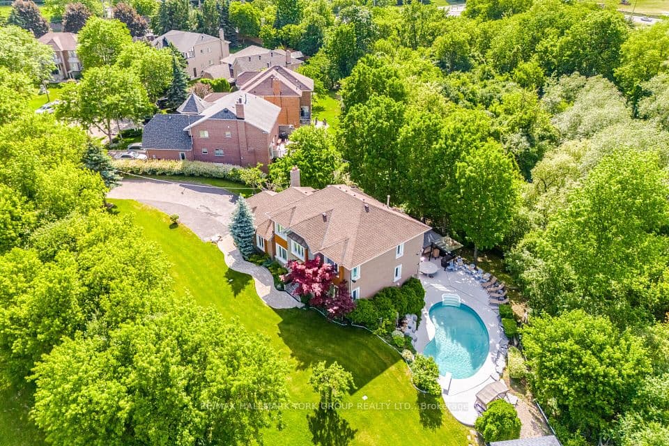 7 Andes Court, Brampton, ON L6R 1E3 – photo 2