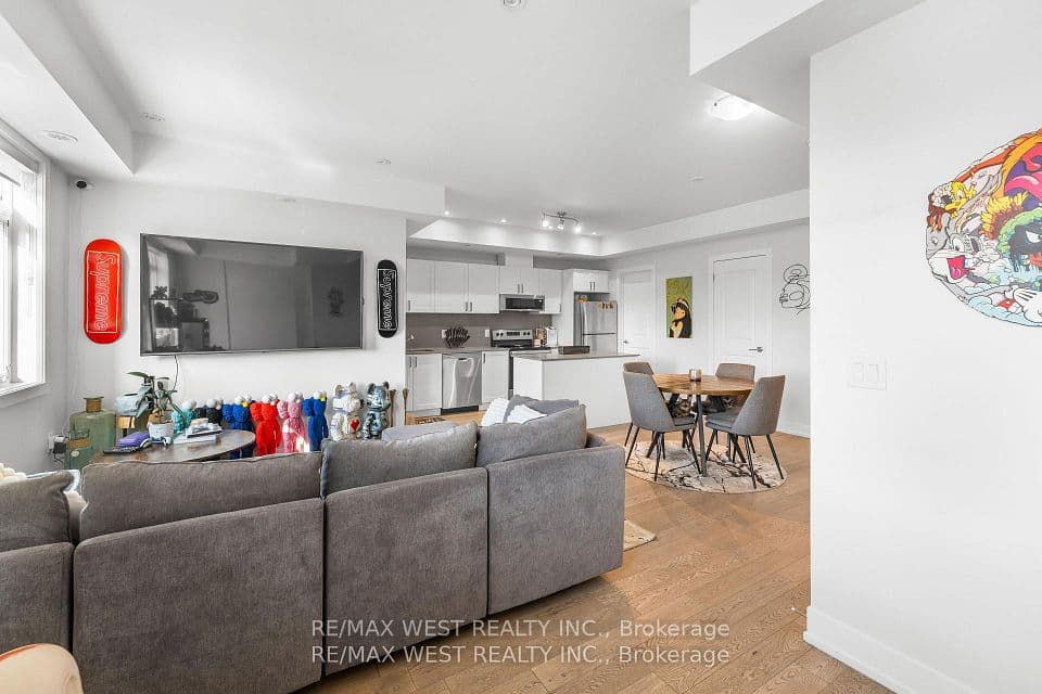 1062 Douglas McCurdy Common 225, Mississauga, ON L5G 0C6 – main photo