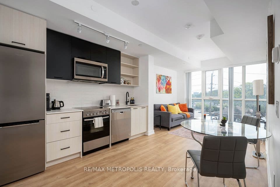 2300 St Clair Avenue W 407, Toronto, ON M6N 0B3 – photo 2