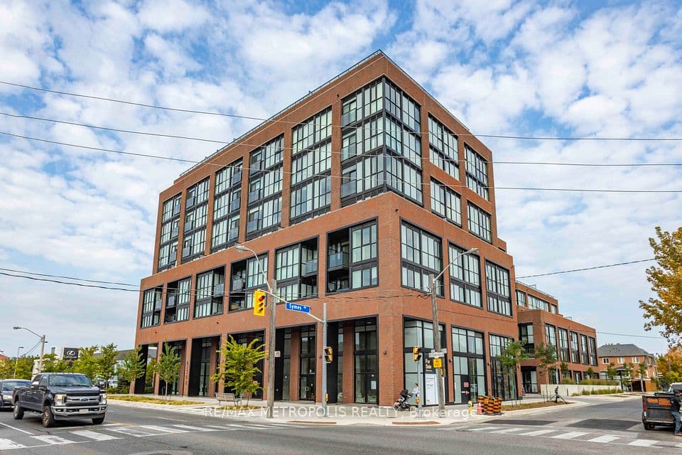 2300 St Clair Avenue W 407, Toronto, ON M6N 0B3 – main photo