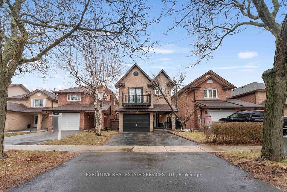 21 Garden Avenue, Brampton, ON L6X 1M4 – photo 2
