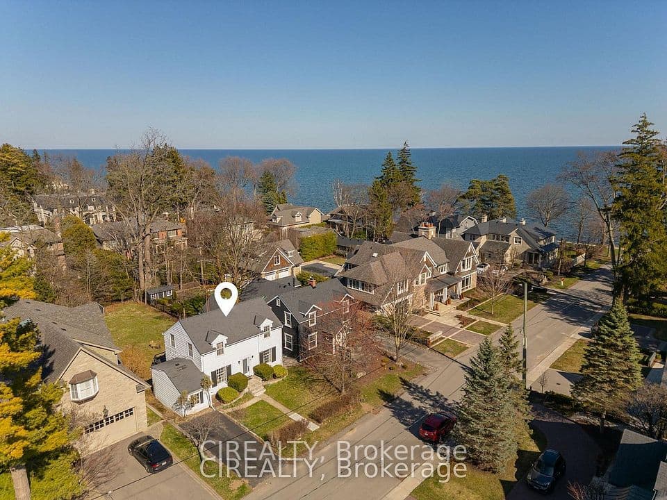 25 Howard Avenue, Oakville, ON L6J 3Y2 – main photo