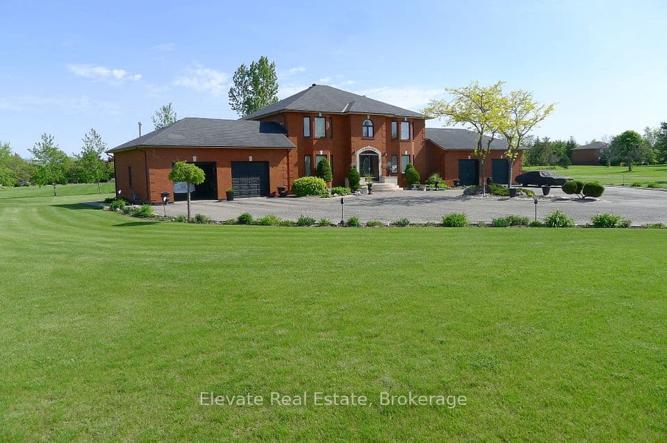16 Fenton Way, Brampton, ON L6P 0P5 – main photo