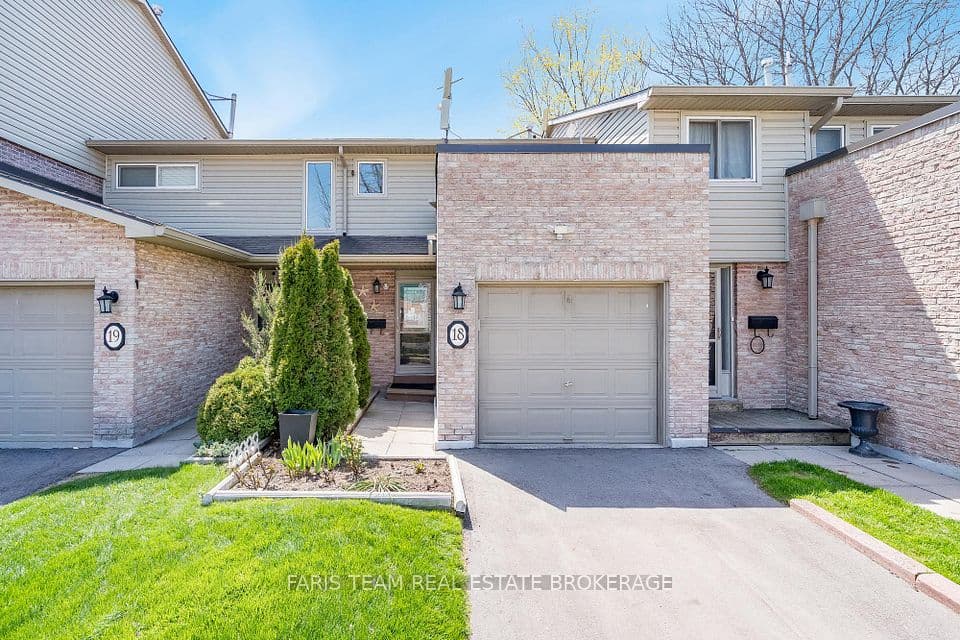 2075 Asta Drive 18, Mississauga, ON L5A 2T5 – main photo