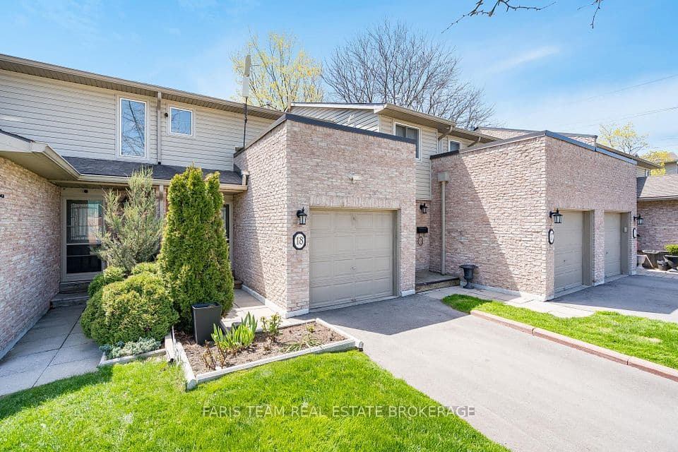2075 Asta Drive 18, Mississauga, ON L5A 2T5 – photo 3