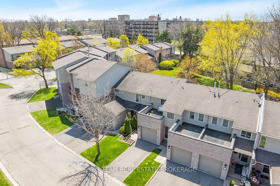 2075 Asta Drive 18, Mississauga, ON L5A 2T5 – photo 2