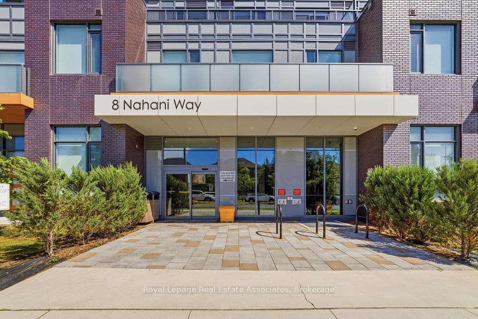 8 Nahani Way 3118, Mississauga, ON L4Z 0C6 – photo 3