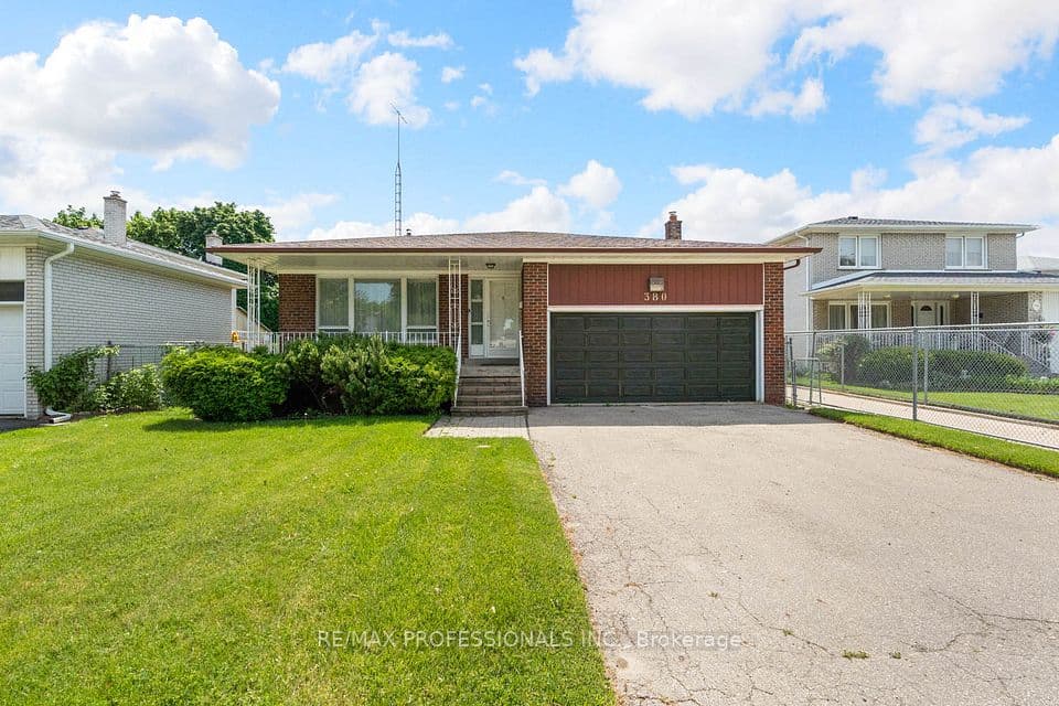 380 Targa Road, Mississauga, ON L5A 1S5 – main photo