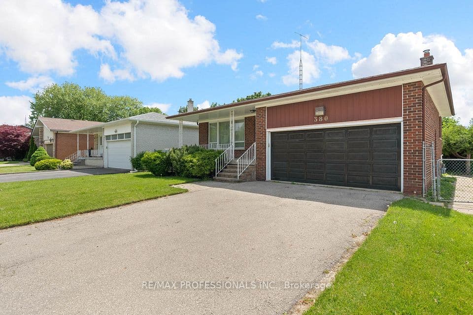 380 Targa Road, Mississauga, ON L5A 1S5 – photo 2