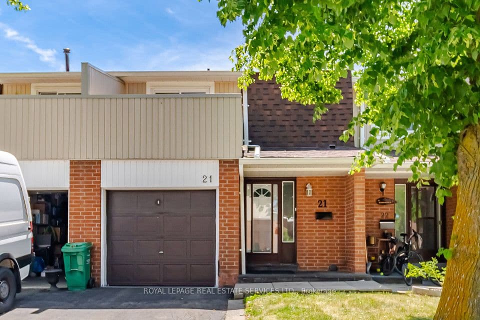 345 Meadows Boulevard 21, Mississauga, ON L4Z 1G5 – main photo