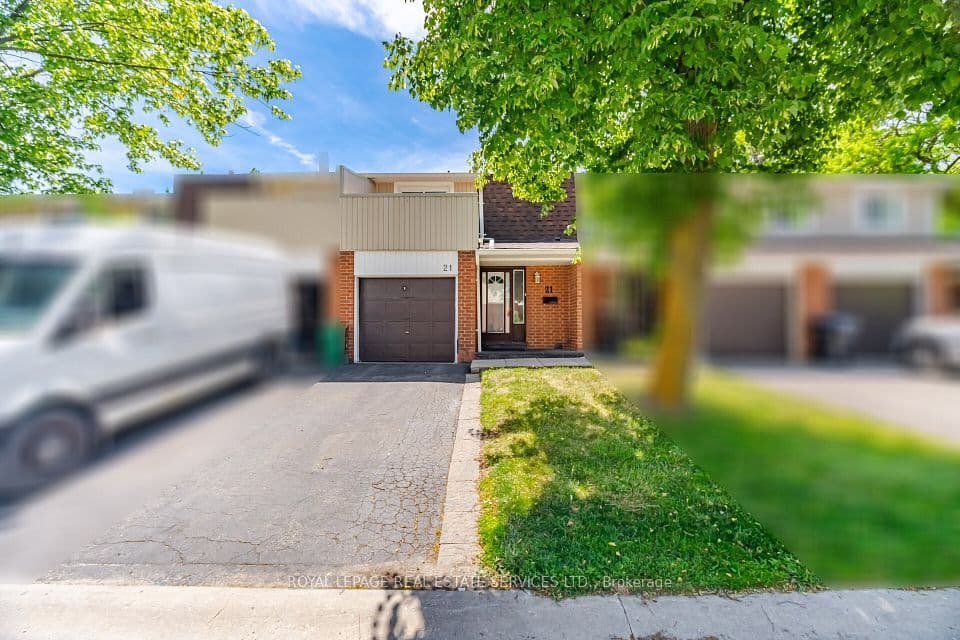 345 Meadows Boulevard 21, Mississauga, ON L4Z 1G5 – photo 2