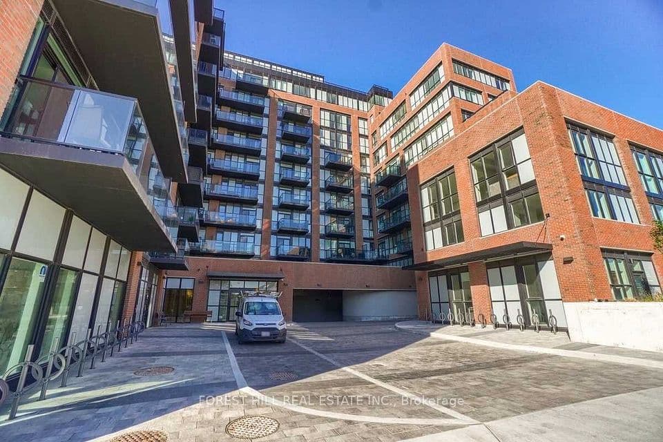 2300 ST CLAIR AVE Avenue W 913, Toronto, ON M6N 0B3 – main photo