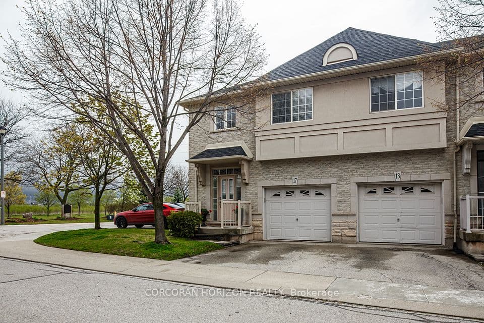 5080 Fairview Street 17, Burlington, ON L7L 7E9 – main photo
