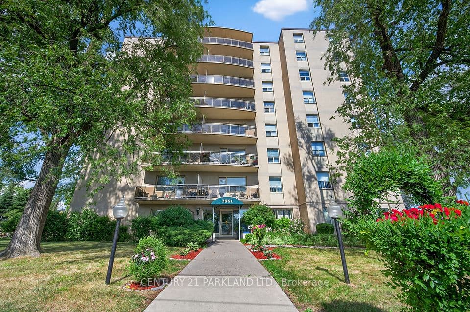 2961 Dufferin Street 202, Toronto, ON M6B 3T2 – photo 2