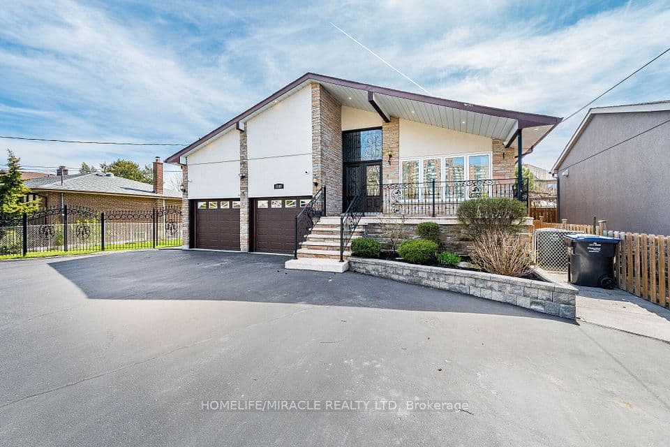 3188 Parkerhill Road, Mississauga, ON L5B 1V8 – photo 2