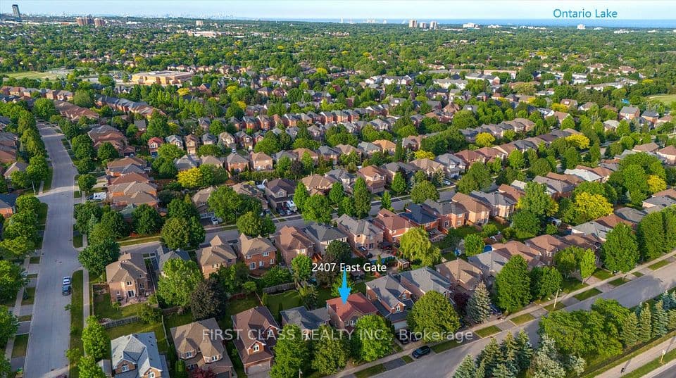 2407 East Gate Crescent, Oakville, ON L6H 6L1 – photo 2