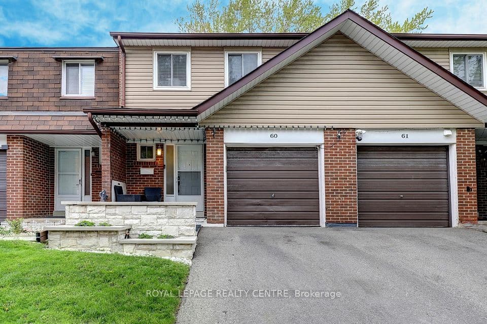 3025 Cedarglen Gate 60, Mississauga, ON L5C 2V7 – photo 2