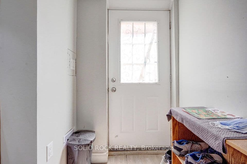 60 Martindale Crescent, Brampton, ON L6X 2T9 – photo 3