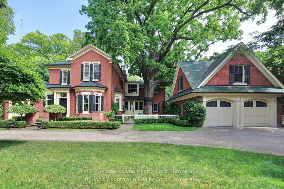 350 King Street, Oakville, ON L6J 1C2 – main photo