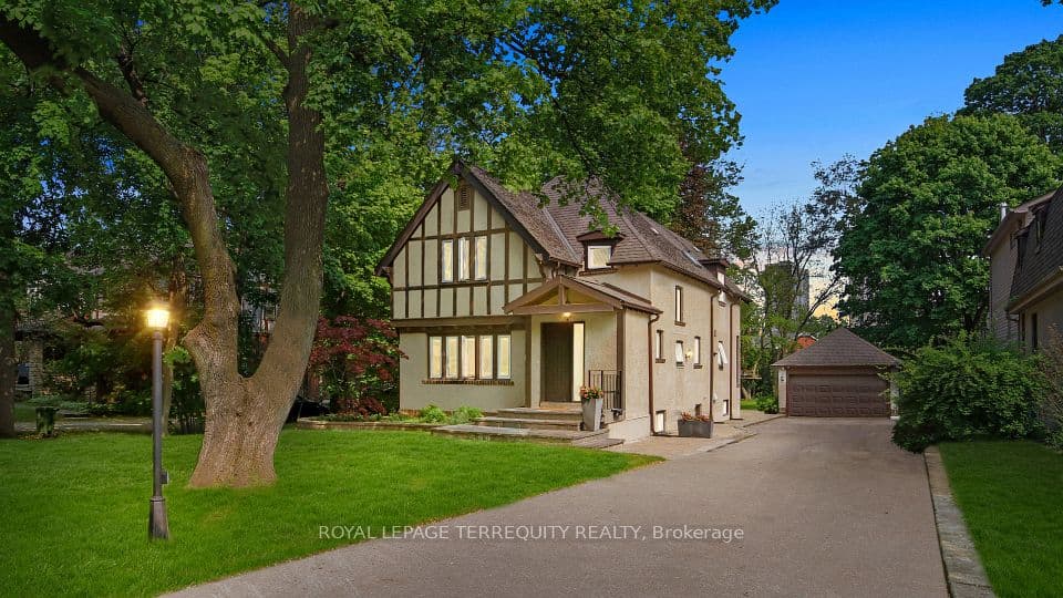 65 Burnhamthorpe Crescent, Toronto, ON M9A 1G6 – main photo