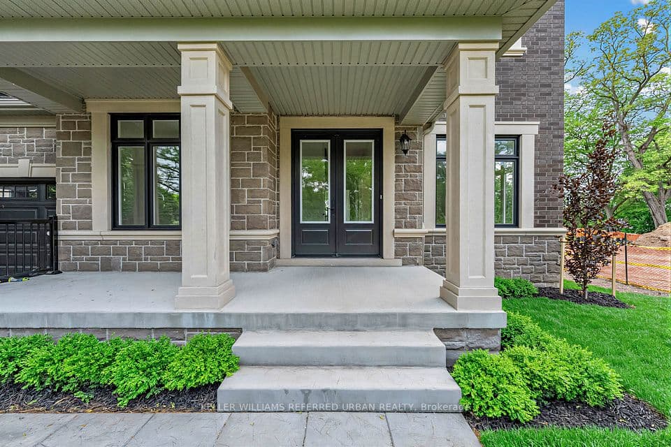 1429 Dundas Crescent, Mississauga, ON L5C 1E8 – photo 3