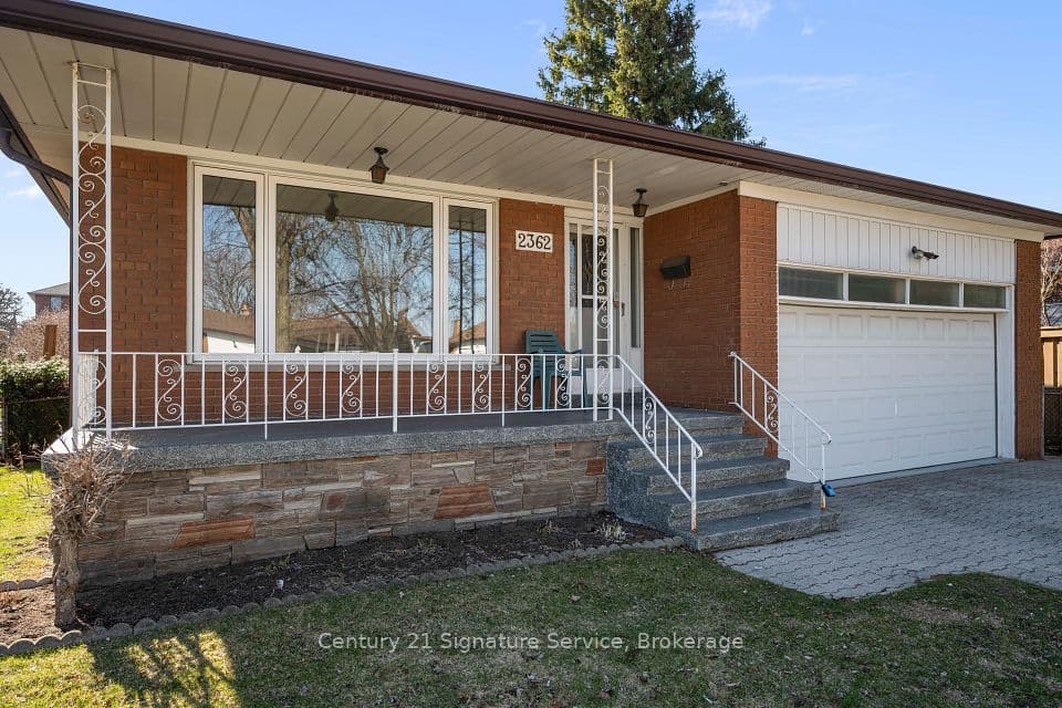 2362 Denise Road, Mississauga, ON L4X 1J4 – photo 2