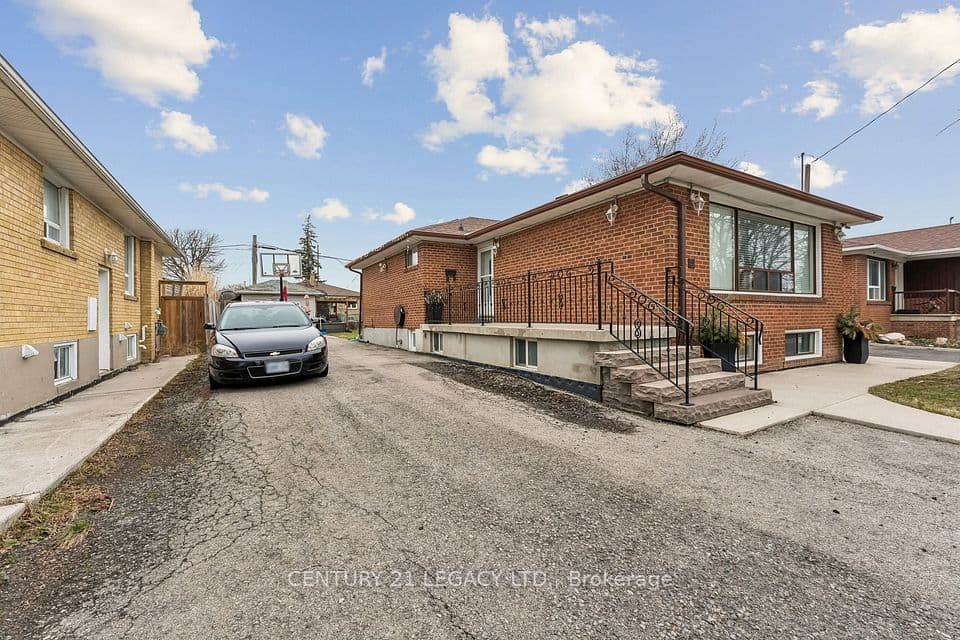 34 Cumberland Drive, Brampton, ON L6V 1W6 – photo 2