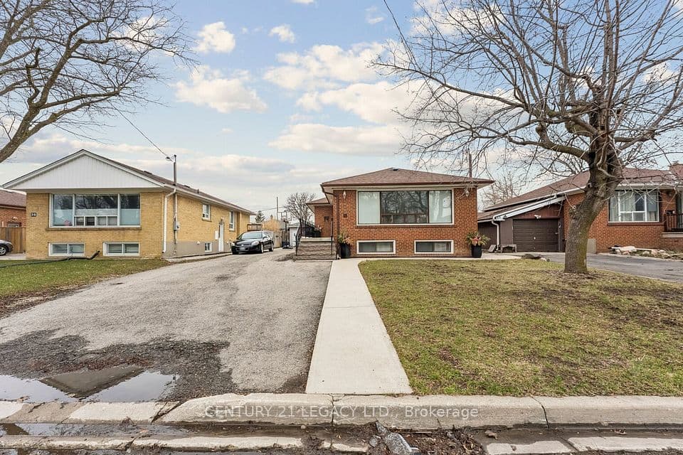 34 Cumberland Drive, Brampton, ON L6V 1W6 – main photo