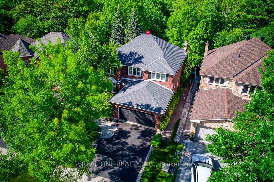 1311 Blackburn Drive, Oakville, ON L6M 2N5 – main photo