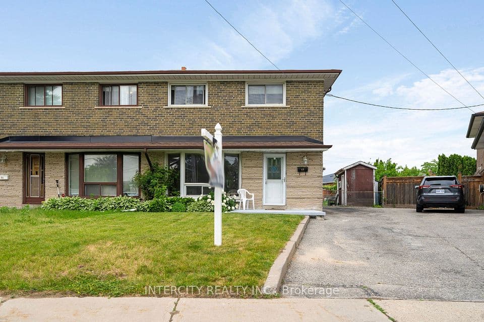 48 Goldsboro Road, Toronto, ON M9L 1A7 – photo 3