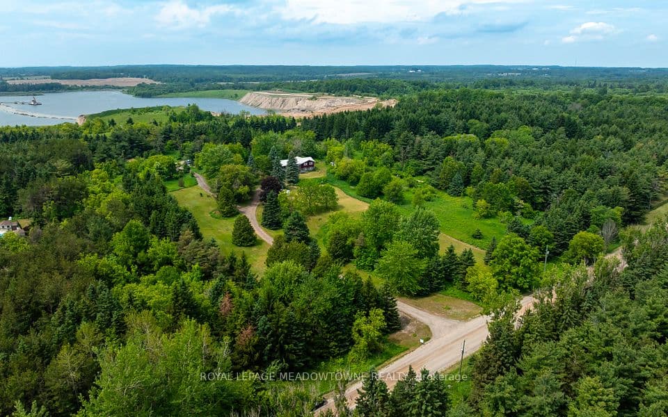 3574 Escarpment Side Road, Caledon, ON L7K 1E7 – main photo