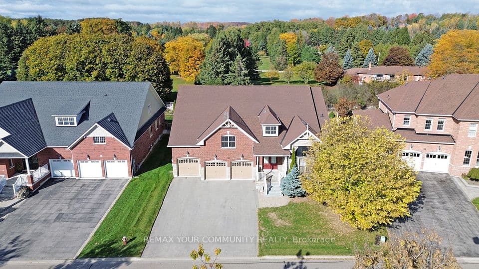 34 Mccandless Court, Caledon, ON L7C 3R6 – photo 2