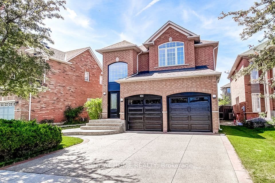 481 Heath Street, Oakville, ON L6H 6N8 – main photo