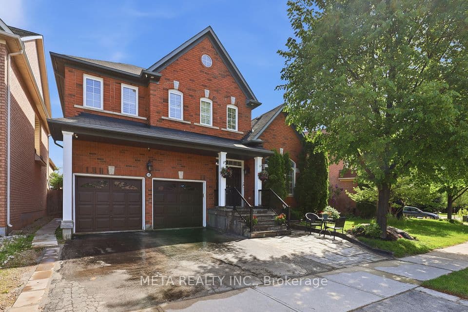 2299 Stratus Drive, Oakville, ON L6M 4Z9 – main photo