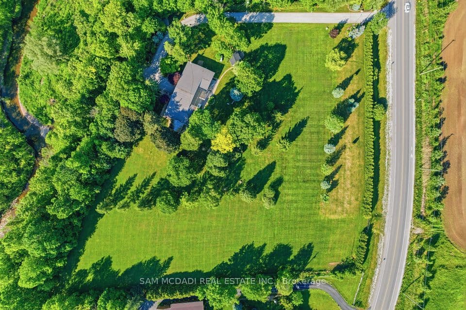 825 Lower Base Line W, Milton, ON L9E 0T3 – main photo