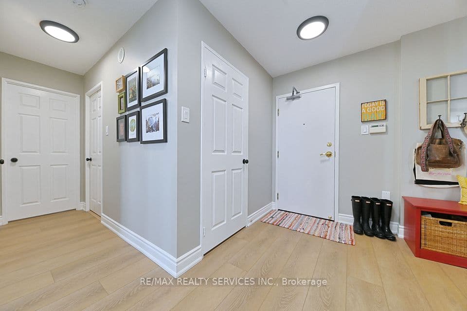 20 Cherrytree Drive 905, Brampton, ON L6Y 3V1 – photo 2