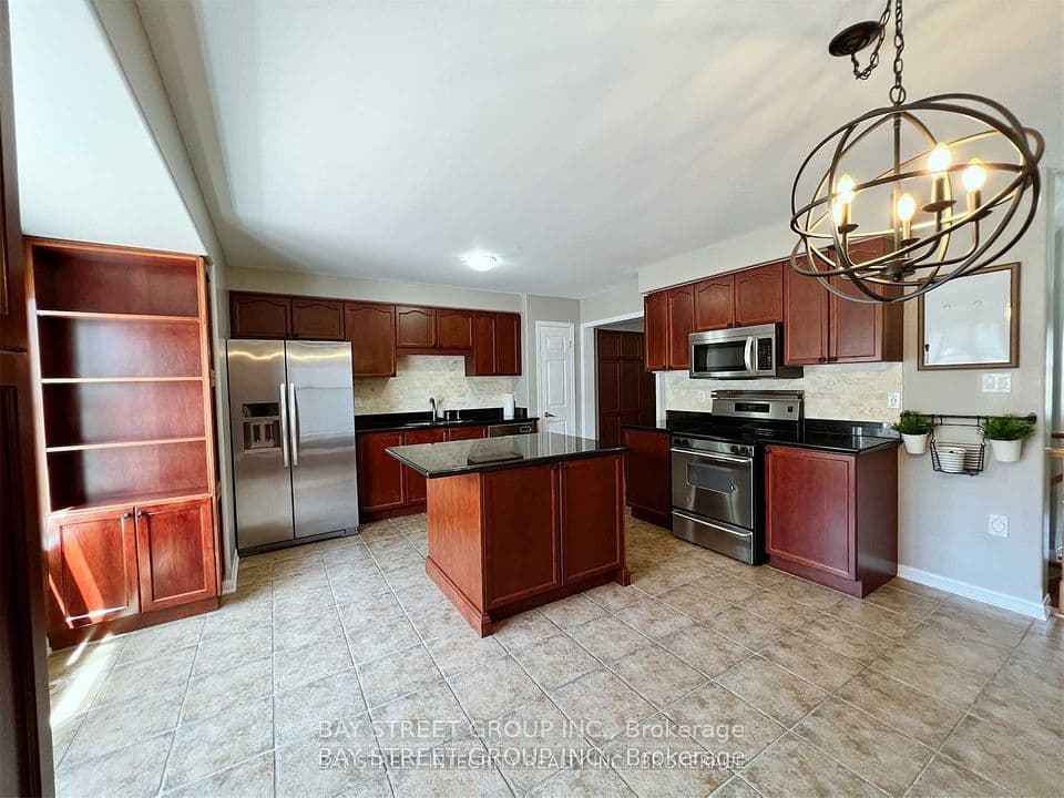 656 Holly Avenue, Milton, ON L9T 0G3 – photo 3