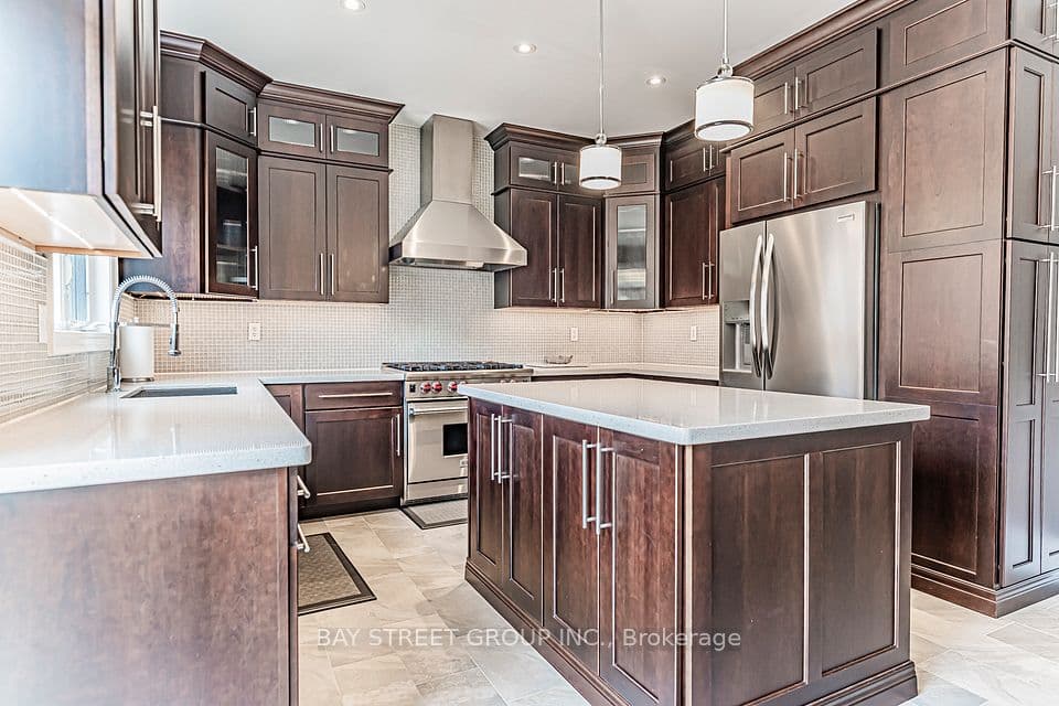 241 Jarrett Cross, Milton, ON L9T 7A1 – photo 3