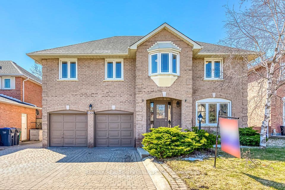 102 Sunforest Drive, Brampton, ON L6Z 4B2 – photo 2