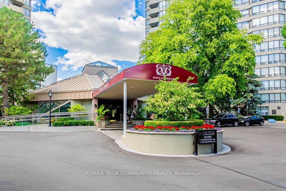 1300 Islington Avenue 1804, Toronto, ON M9A 5C4 – photo 2