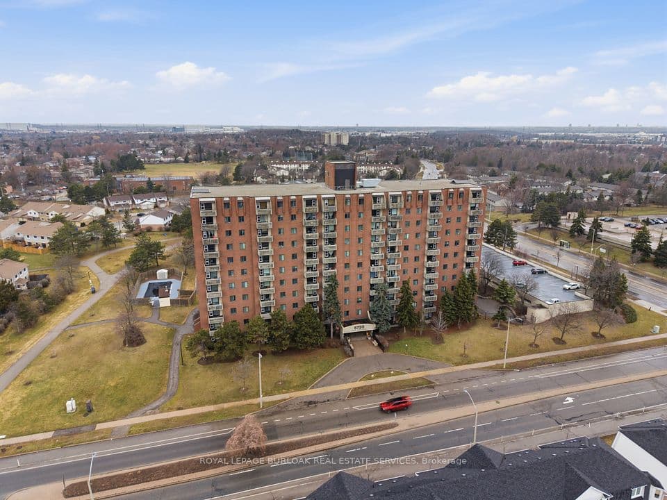6720 Glen Erin Drive 312, Mississauga, ON L5N 3K8 – photo 2