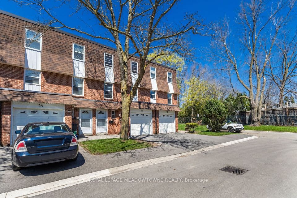 235 Bronte Street 43, Milton, ON L9T 3V8 – photo 2